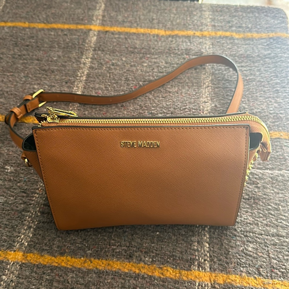 Steve Madden Crossbody never used